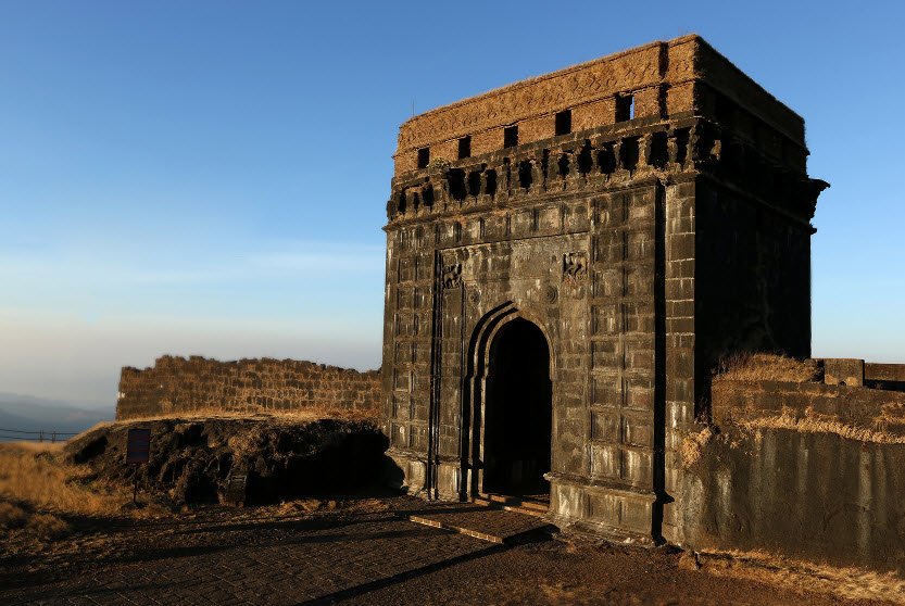 Raigad Fort, Raigad, Maharashtra - Vushii.com